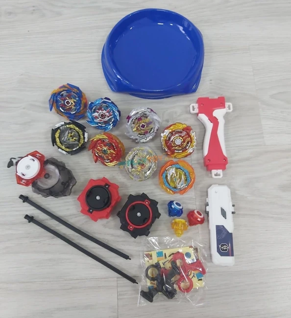 Игровой набор Бейблейд 1688-8B в сумке (8 волчков, 3 пусковых устройства, арена, аксессуары)