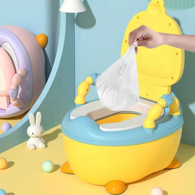 Детский портативный горшок Baby Comfort 8946 Утенок (складной, накладка, ёршик)