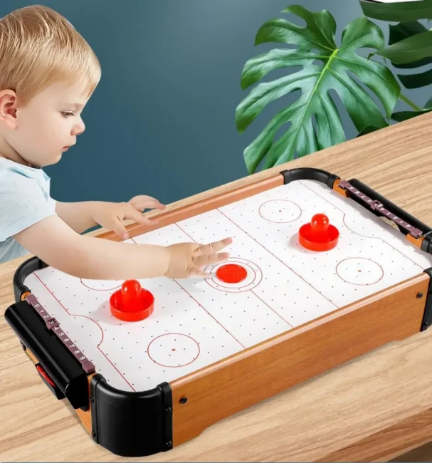 Настольный аэрохоккей Hockey Game 2355 (70x38x9 см, на батарейках) Настольный аэрохоккей Hockey Game 2355 (70x38x9 см, на батарейках)