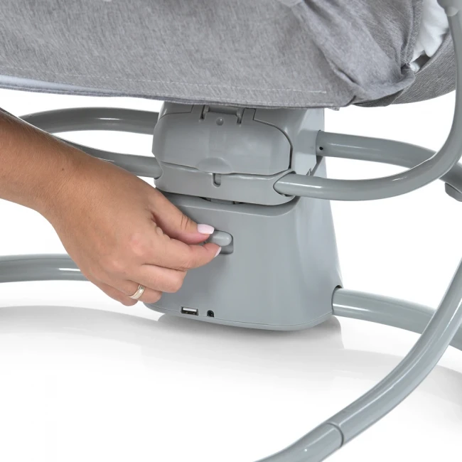 Укачивающий центр-шезлонг Mastela 8114 4 в 1