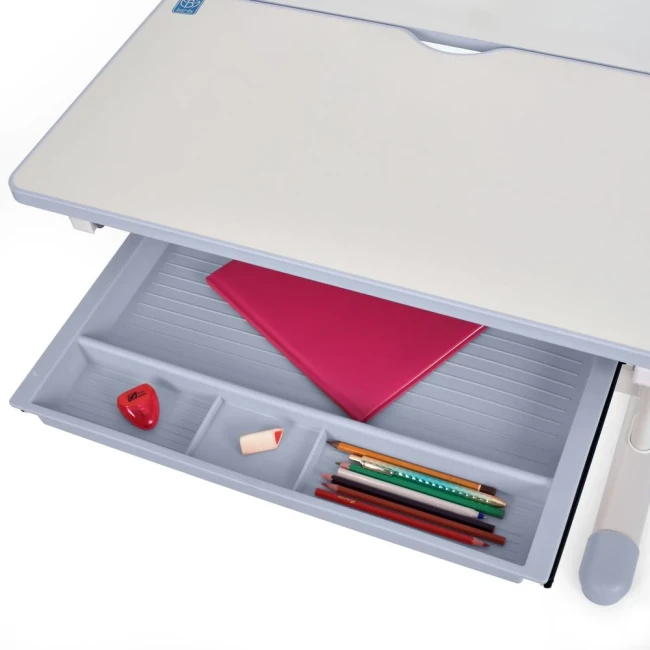 Детская парта Bambi M 6136-11 (1 стул, регулируемая высота, подставка, лампа) Детская парта Bambi M 6136-11 (1 стул, регулируемая высота, подставка, лампа)