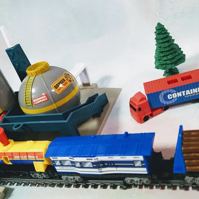 Железная дорога BSQ 2087 (63 элемента, длина пути 670 см)