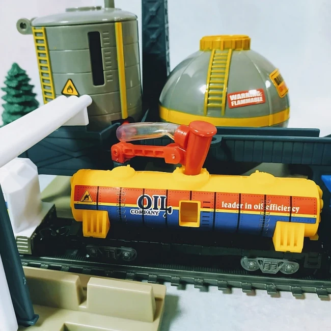 Железная дорога BSQ 2087 (63 элемента, длина пути 670 см)