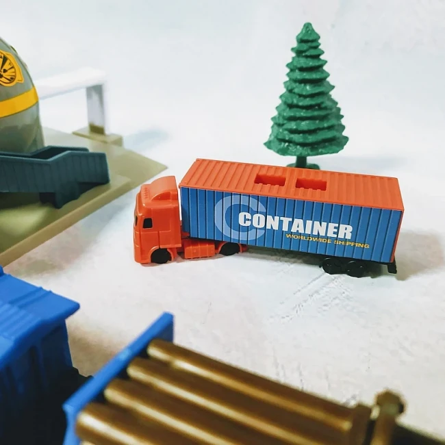 Железная дорога BSQ 2087 (63 элемента, длина пути 670 см)