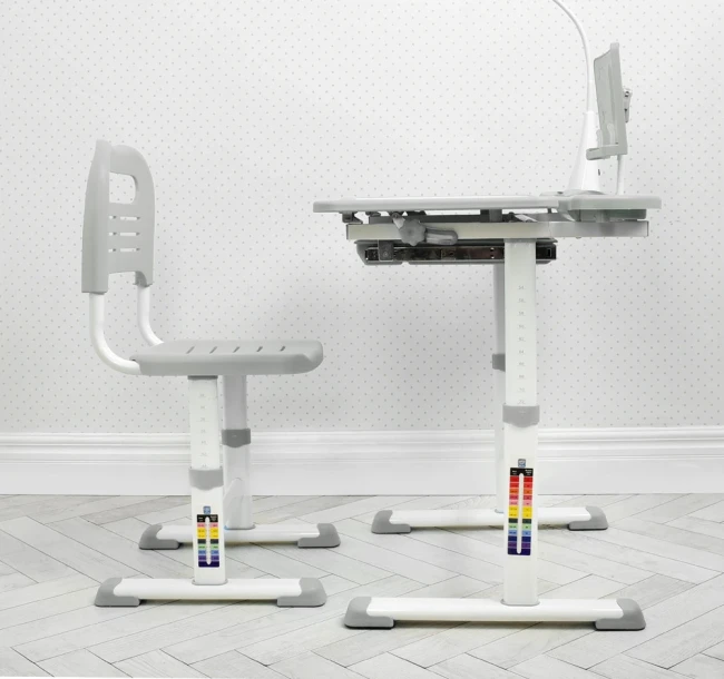 Детская парта Bambi M 4428-11 (стул, регулируемая высота, подставка, лампа) Детская парта Bambi M 4428-11 (стул, регулируемая высота, подставка, лампа)