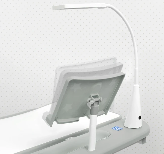 Детская парта Bambi M 4428-11 (стул, регулируемая высота, подставка, лампа) Детская парта Bambi M 4428-11 (стул, регулируемая высота, подставка, лампа)