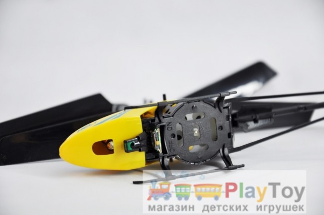 Вертолет на пульте управления с гироскопом (901) Вертолет на пульте управления с гироскопом (901)