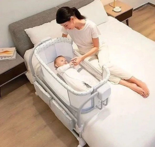 Ліжечко-люлька Mastela 8602 3 в 1 (приставне, укачування, музика, USB, Bluetooth, таймер)